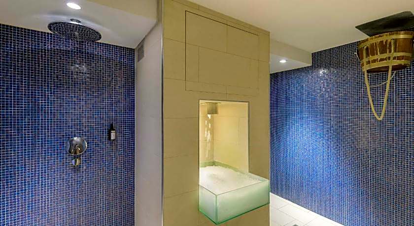 Movenpick Hotel Amsterdam City Centre