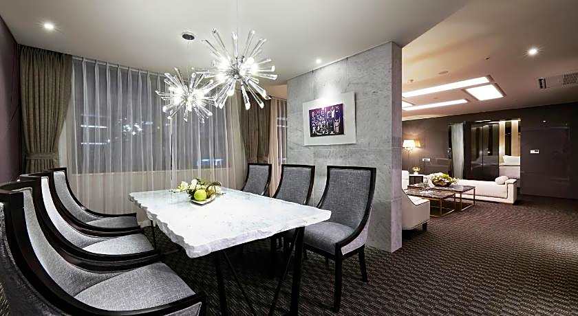 Jeongseon JS Grand Palace Hotel