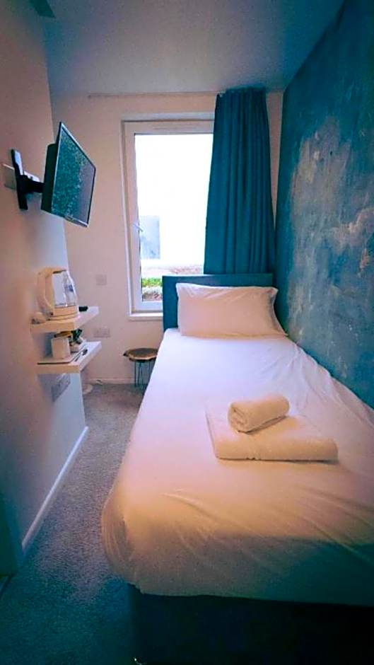 Newquay Beach Hotel by Sunday