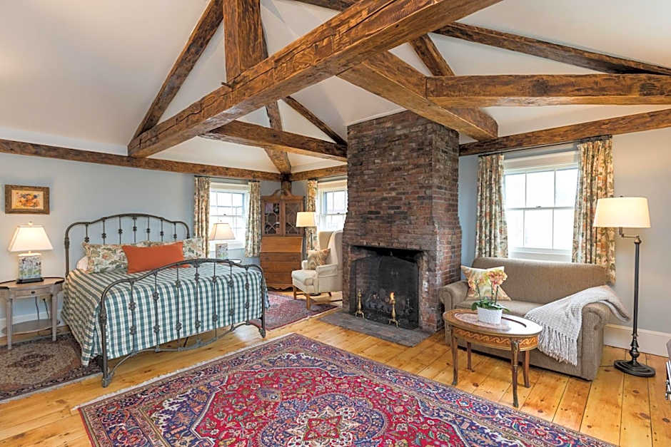 Inn by the Bandstand a Boutique Hotel