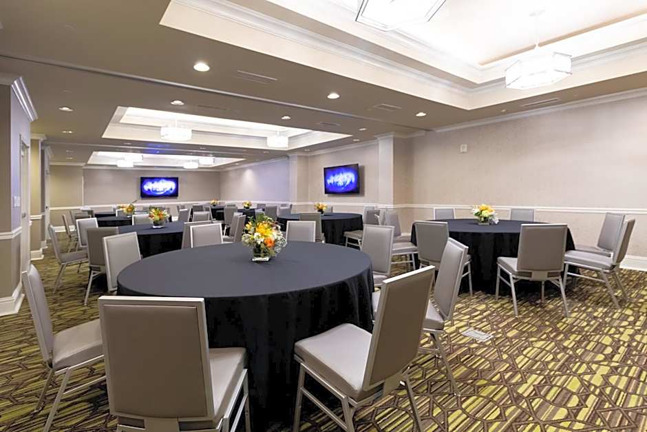 Holiday Inn Express Savannah - Historic District By IHG