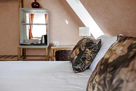 Basic Double Room