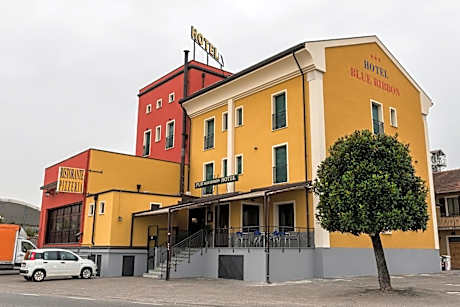 Hotel Blue Ribbon