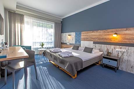 Double or Twin Room with ESCAPE Package