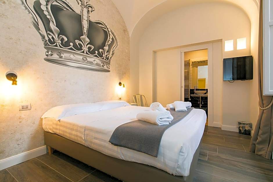Trevi Contemporary Suite