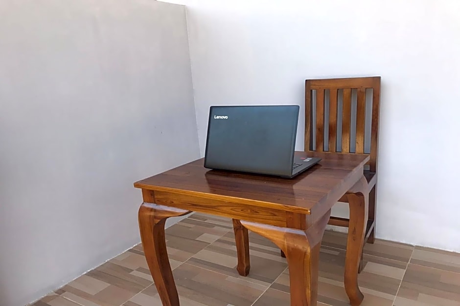 OYO 92603 Lidya Homestay