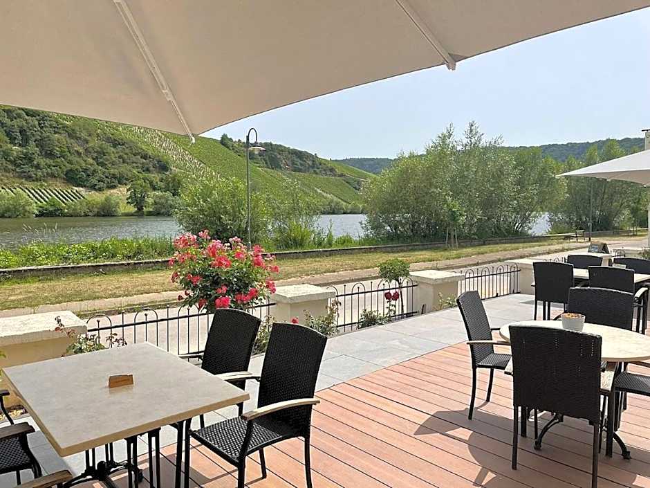 Hotel- Weingut- Moselloreley