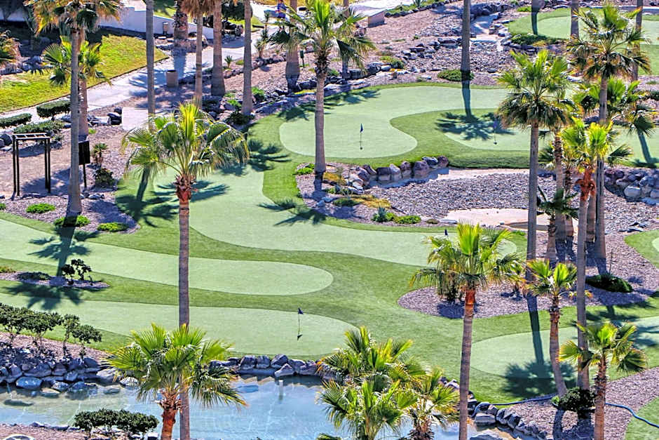 Casa Blanca Golf Villas