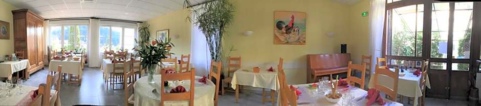 Hôtel Restaurant Les Touristes