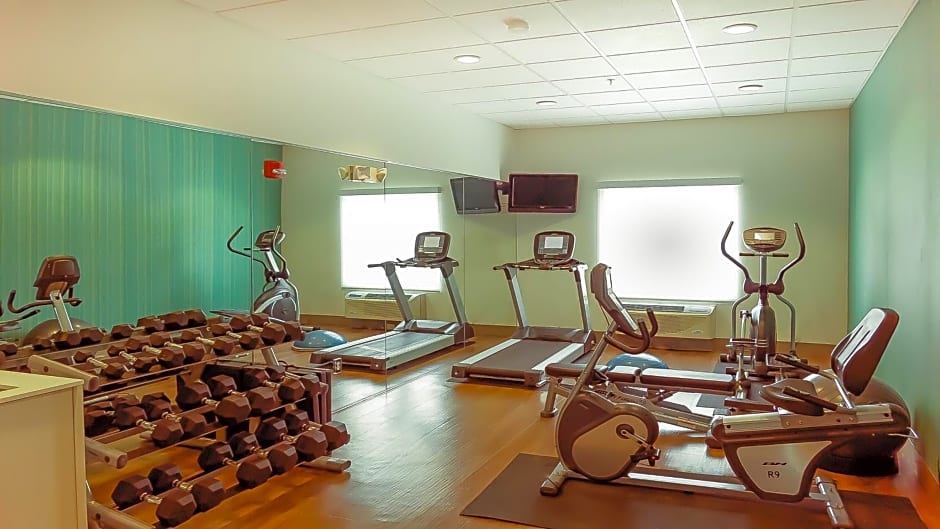 Holiday Inn Express St. Petersburg North / I-275 By IHG