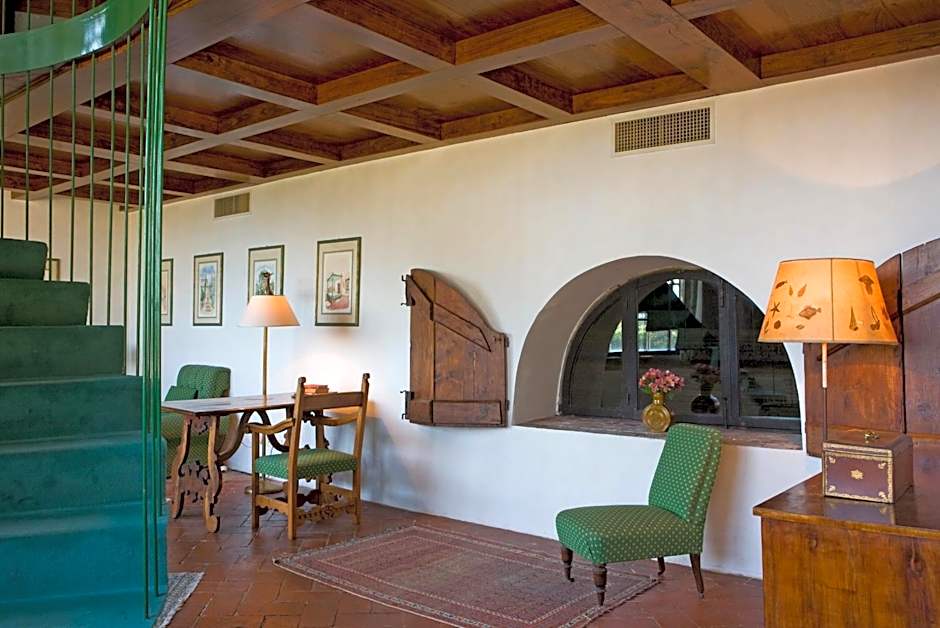Photo 1 of 4 of Duplex Suite