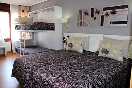 Family Room with Side Sea View