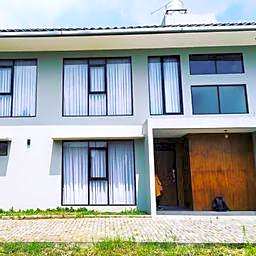 RedDoorz Plus near Lembang Park & Zoo