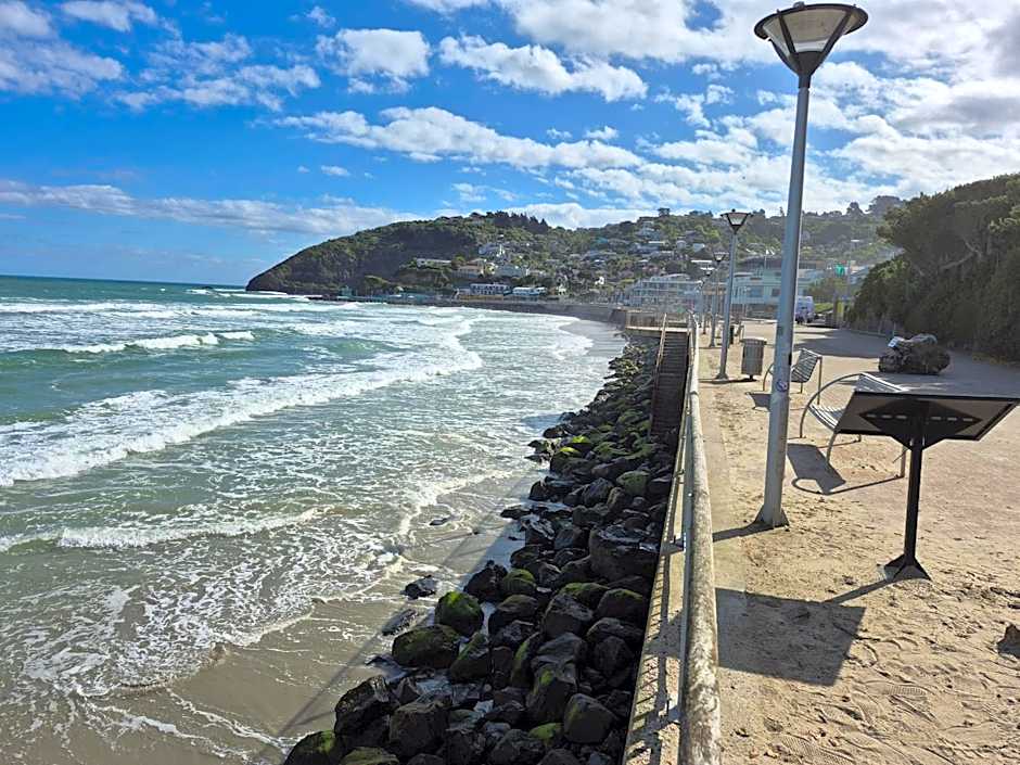 Rosemount B&B by the Sea St Clair