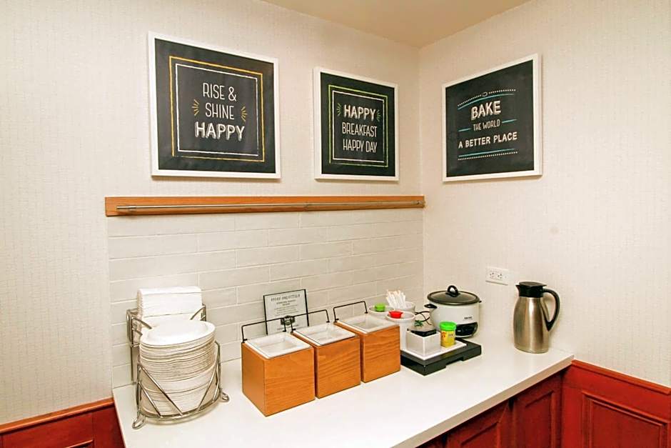 Hampton Inn By Hilton Detroit-Novi At 14 Mile Road