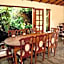 Villa Shade