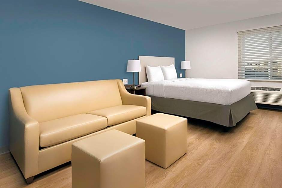 WoodSpring Suites Toledo Maumee