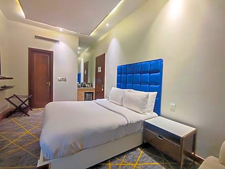 Executive Queen Room