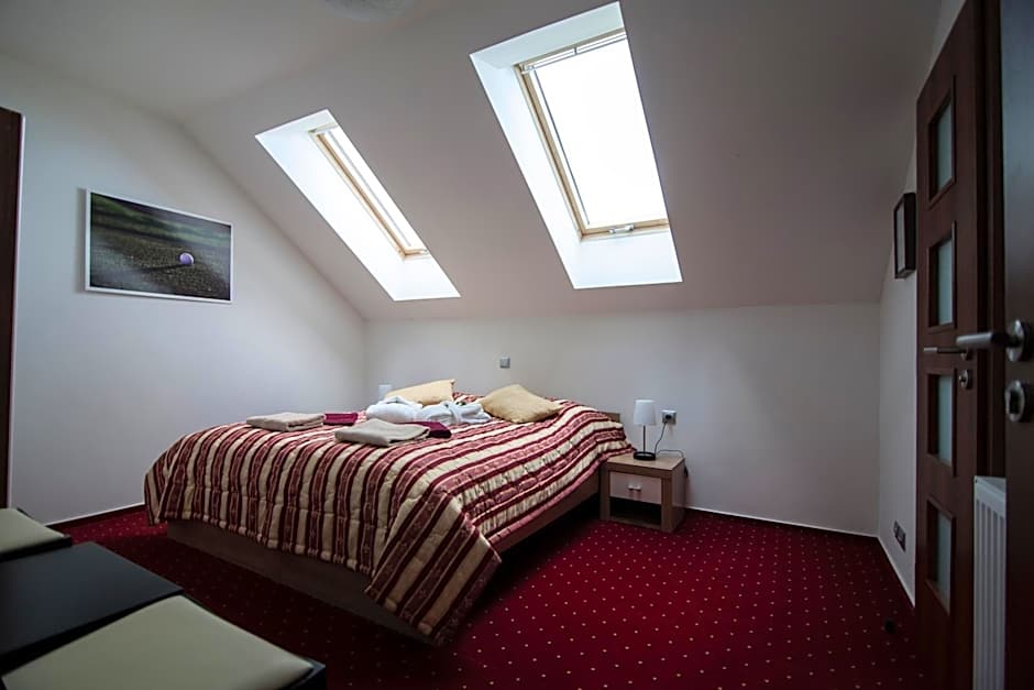 Hotel Krušnohorský Dvůr