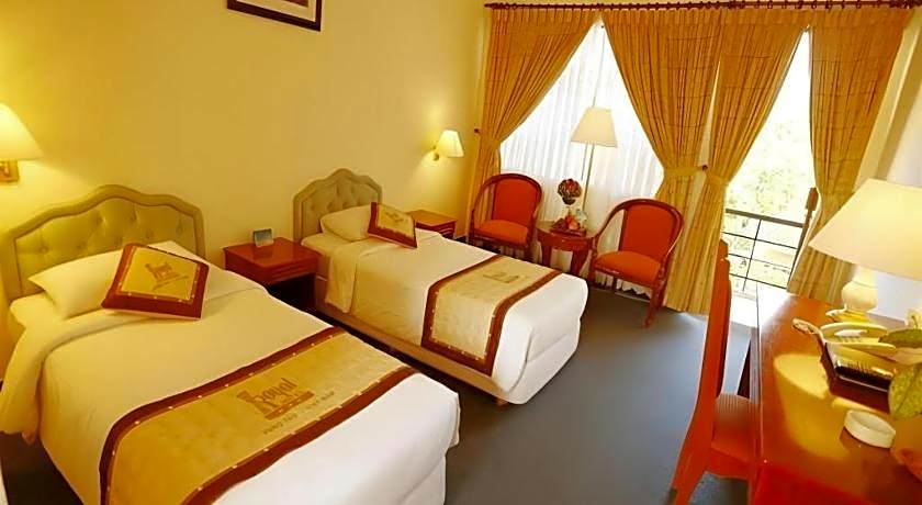 Royal Hotel