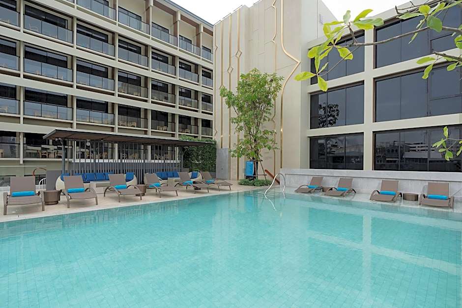 Centara Life Hotel Bangkok Phra Nakhon