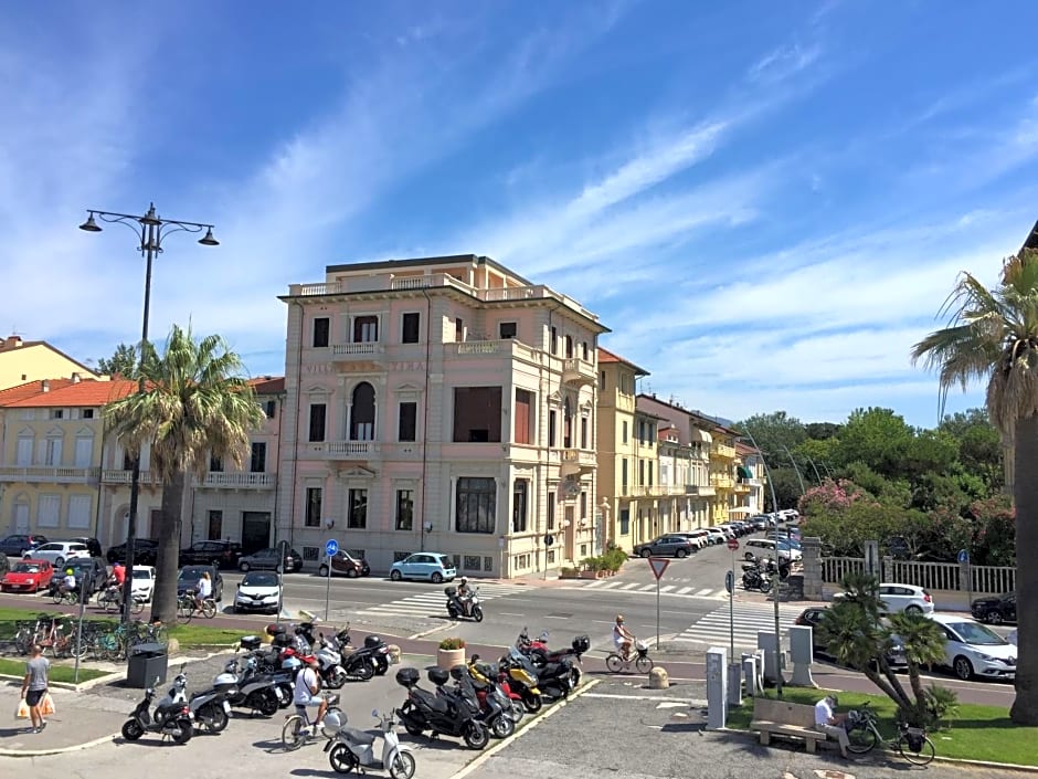 Villa Tina Hotel