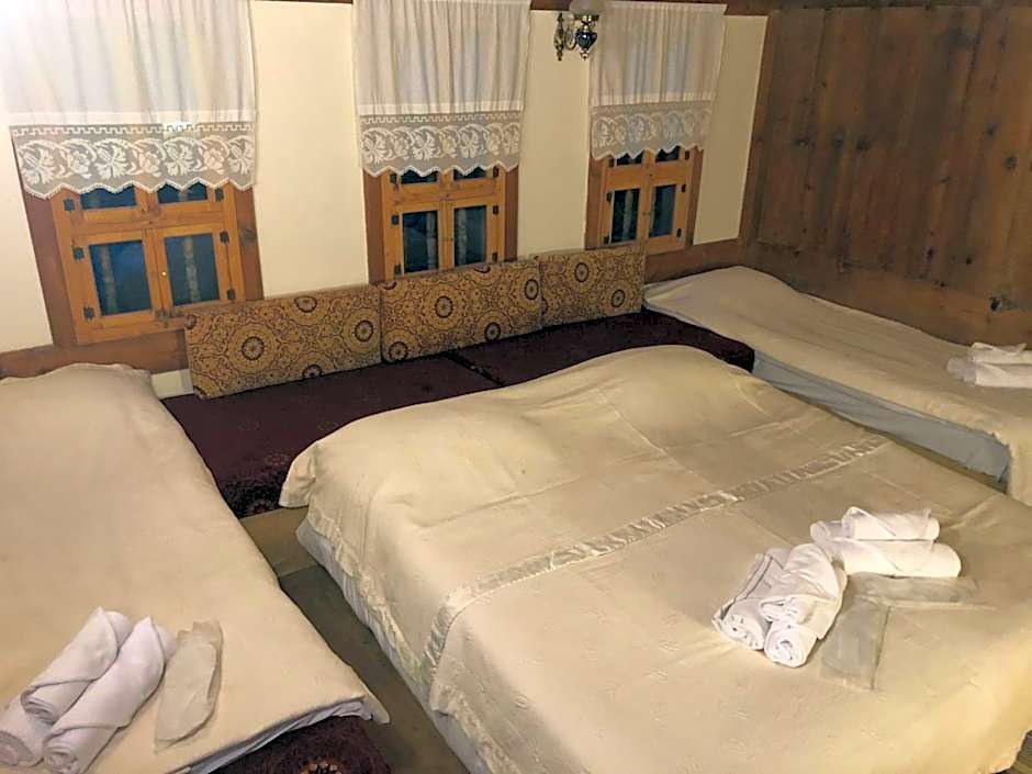 Paphlagonia Yoruk Muratoglu Konak