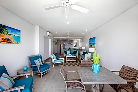 Two Bedroom Luxury Suite PASSION FRUIT