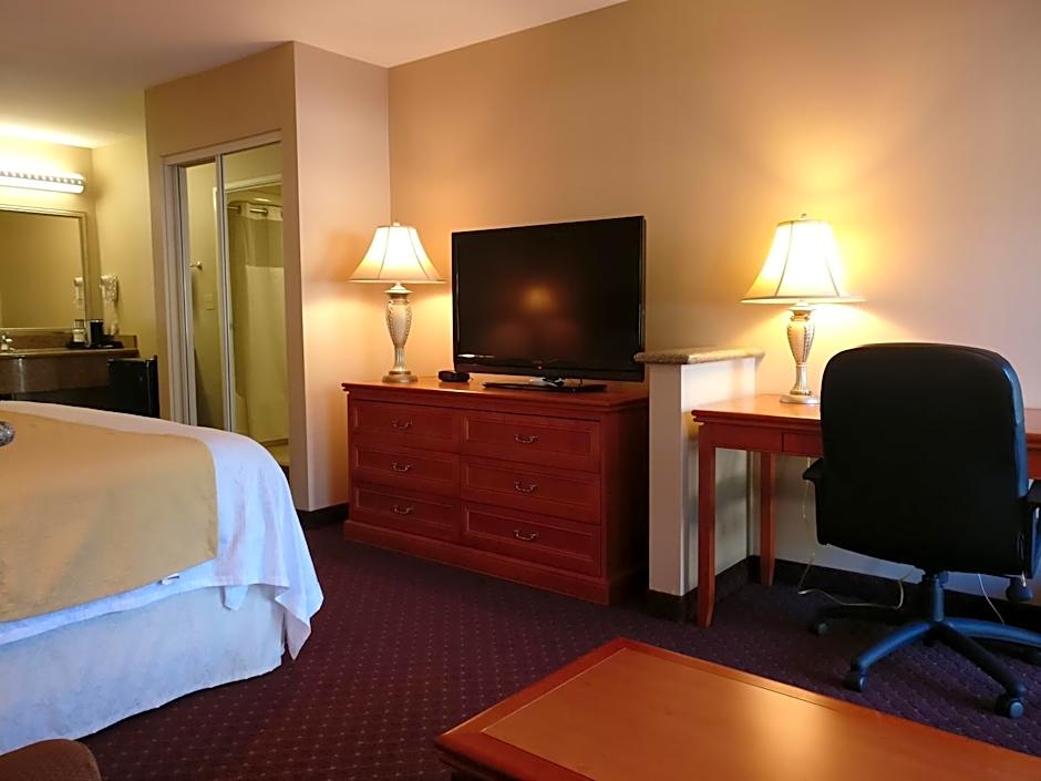 Burbank Inn and Suites