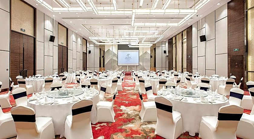 Holiday Inn Baoji Central By IHG