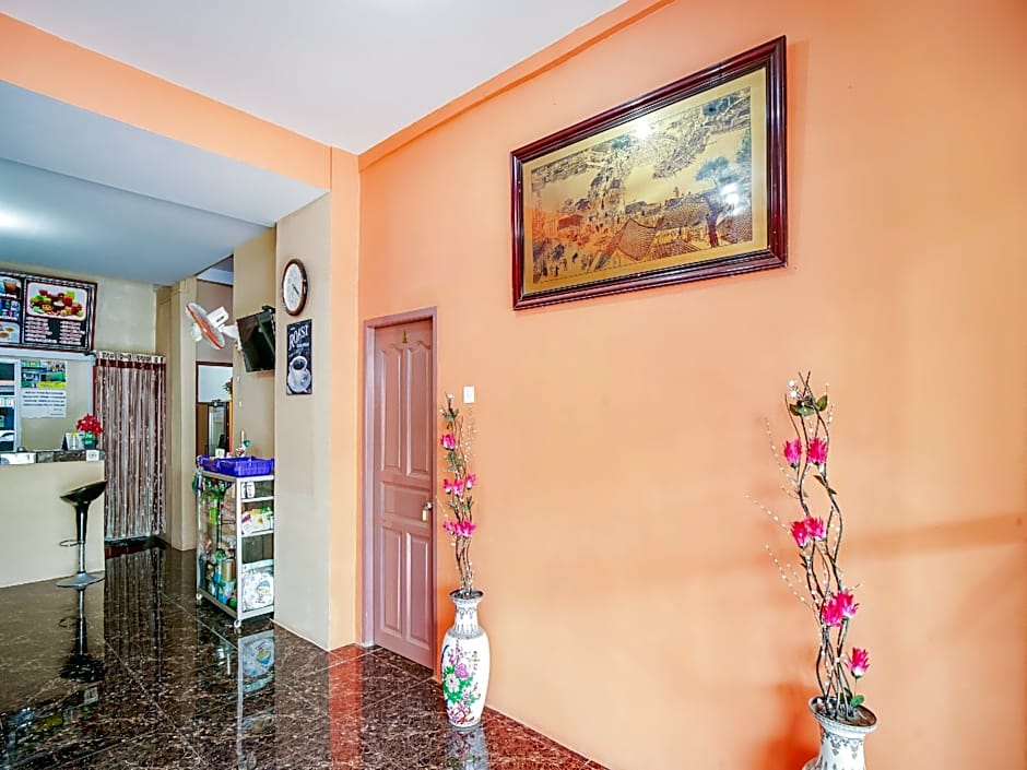 OYO 90024 Botania Homestay & Cafe