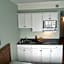 Claymore Inn and Suites