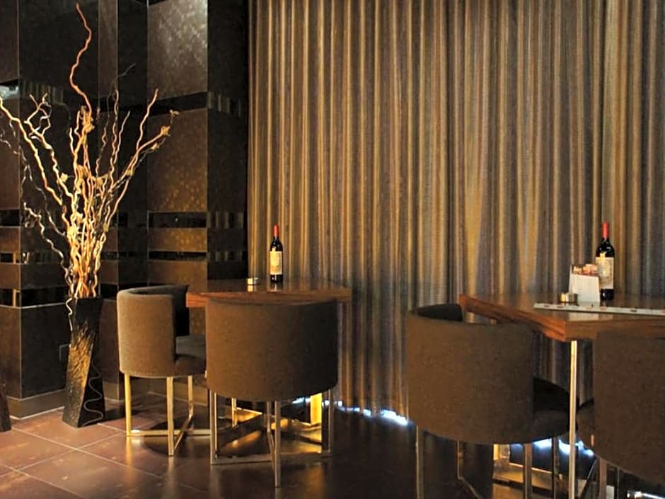 Housing International Hotel Qingdao