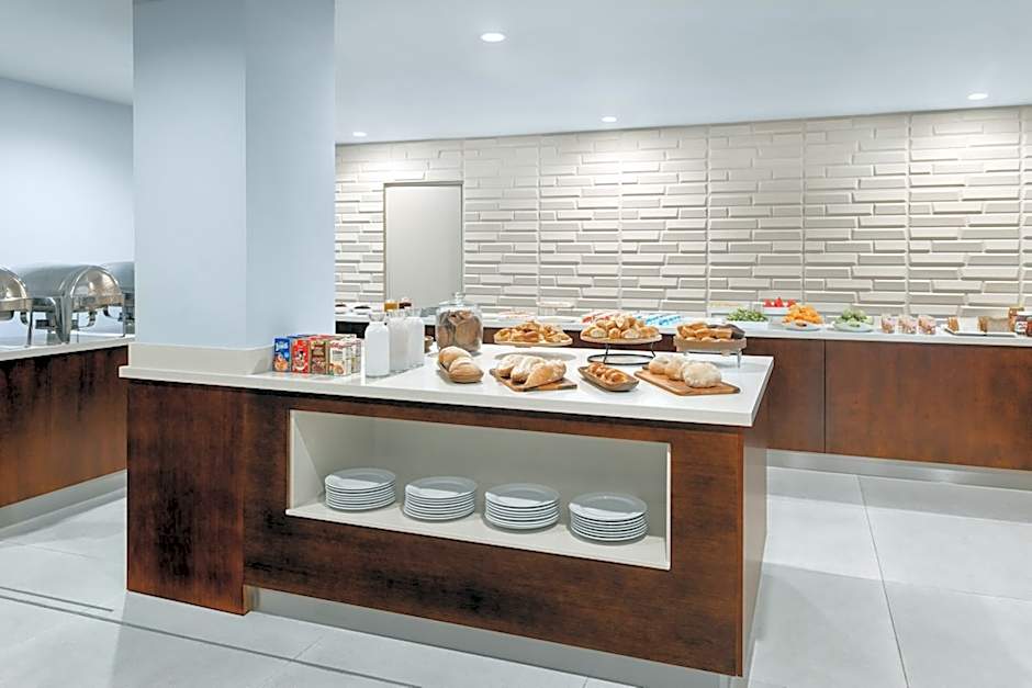 Delta Hotels by Marriott San Jose Aurola