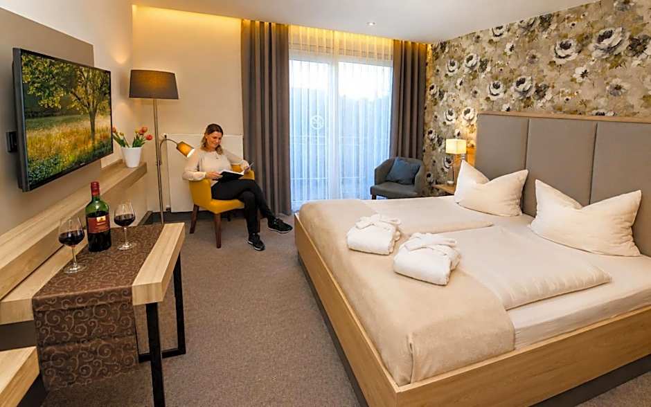 Kurhotel Grüttner mit eigenem Sole Thermal Schwimmbad 32 Grad und Saunalandschaft