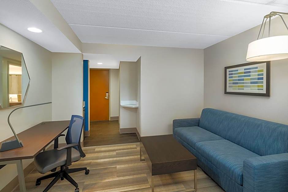 Holiday Inn Express Hotel & Suites Bluffton at Hilton Head Area By IHG