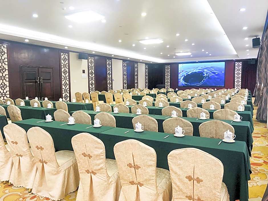 IU Hotel Zhanjiang Haibin Park Seaview Corridor