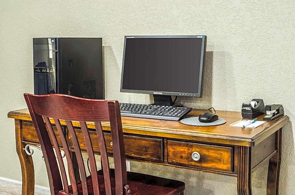 Quality Inn & Suites