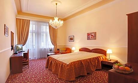 Twin Room with Bathroom
