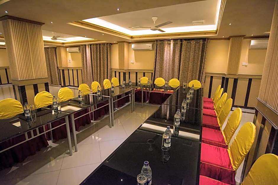 Euro Hotel and Apartments