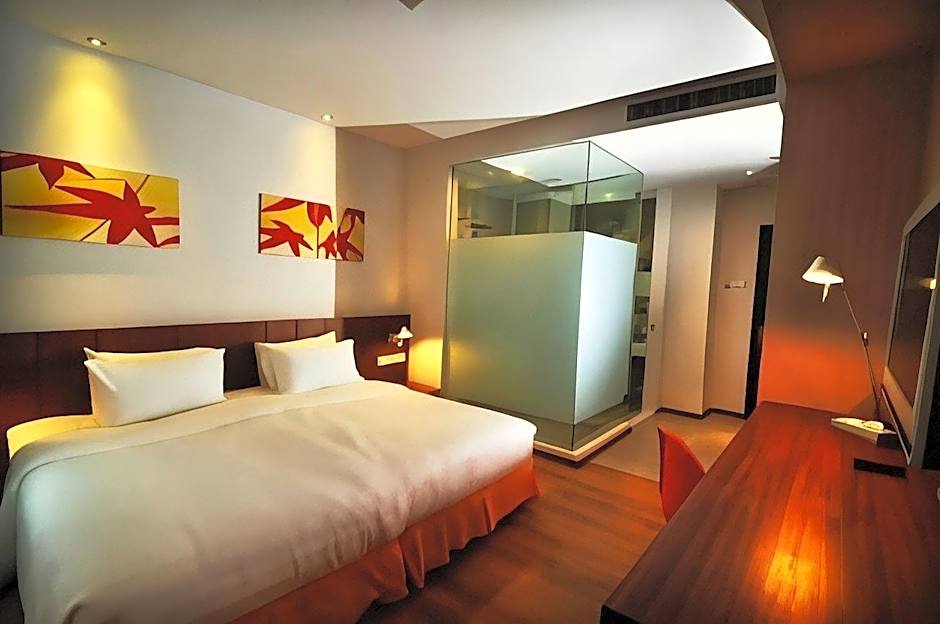 French Hotel