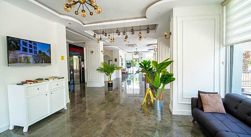 Aurasia Sea Side Hotel