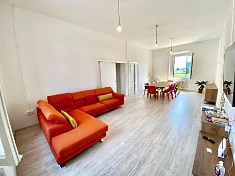 BRIBANO HOSTEL & bike sharing-workers and tourists hospitality