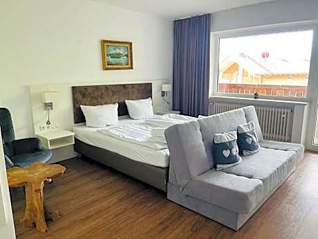 Comfort Double Room with Balcony and Lake View