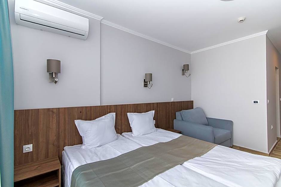 Cinema Hotel