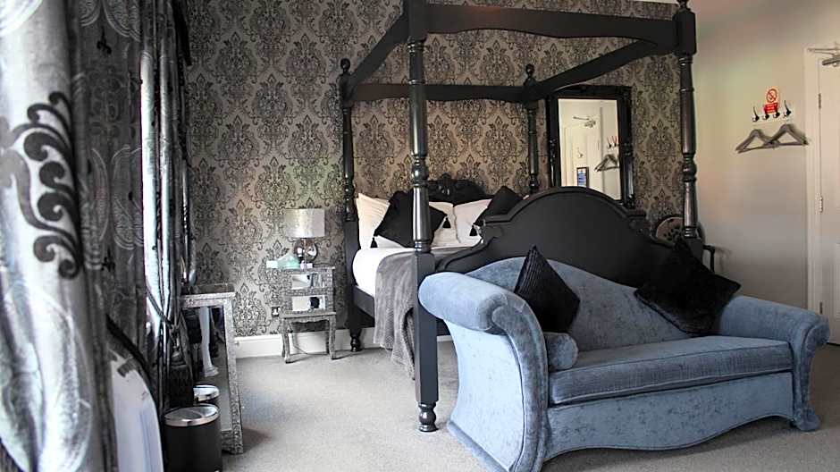 The Whittington & Cat