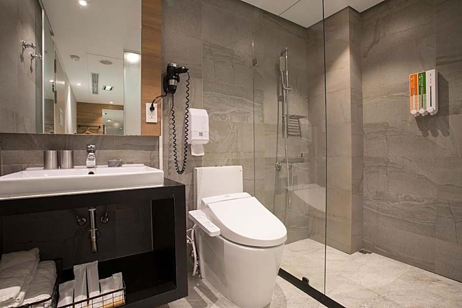 P&f Hotel