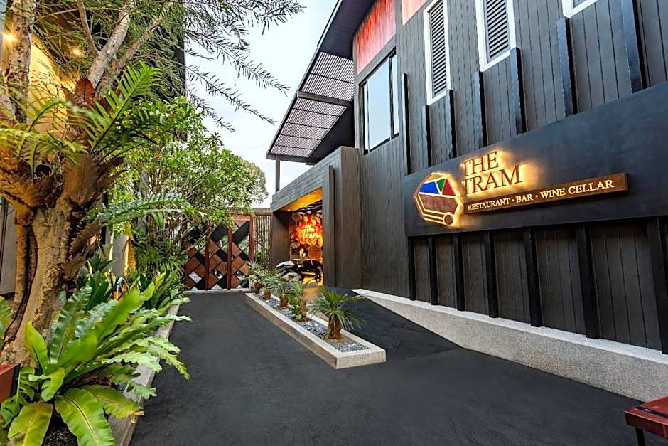 The Gems Mining Pool Villas Pattaya