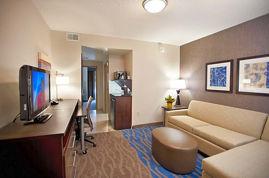 Holiday Inn Express Hotel and Suites Dayton South I 675 By IHG