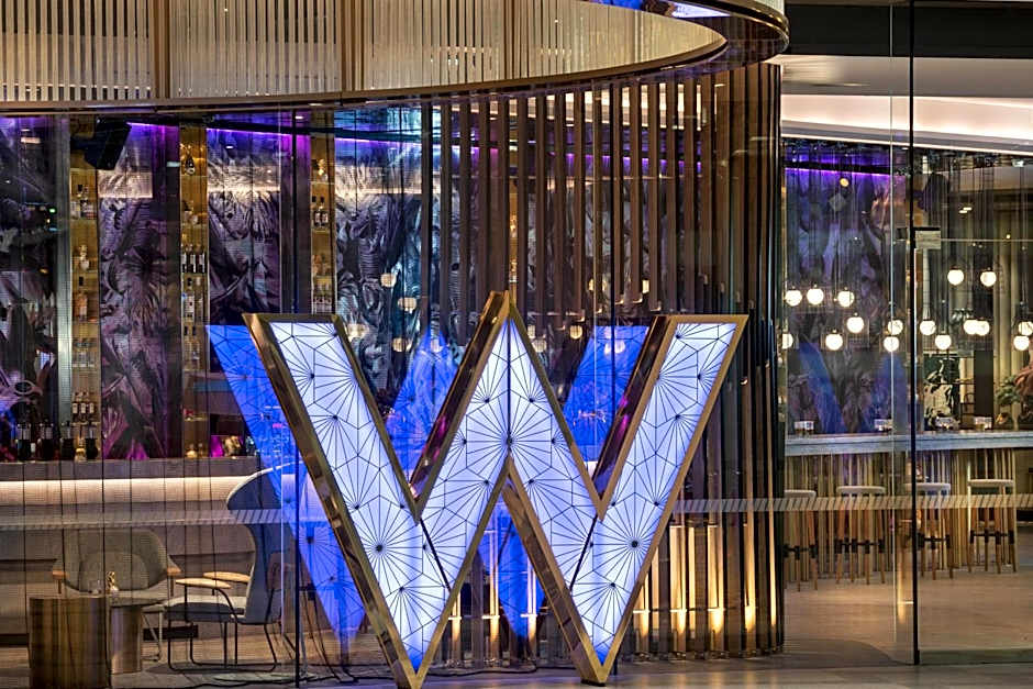 W Brisbane